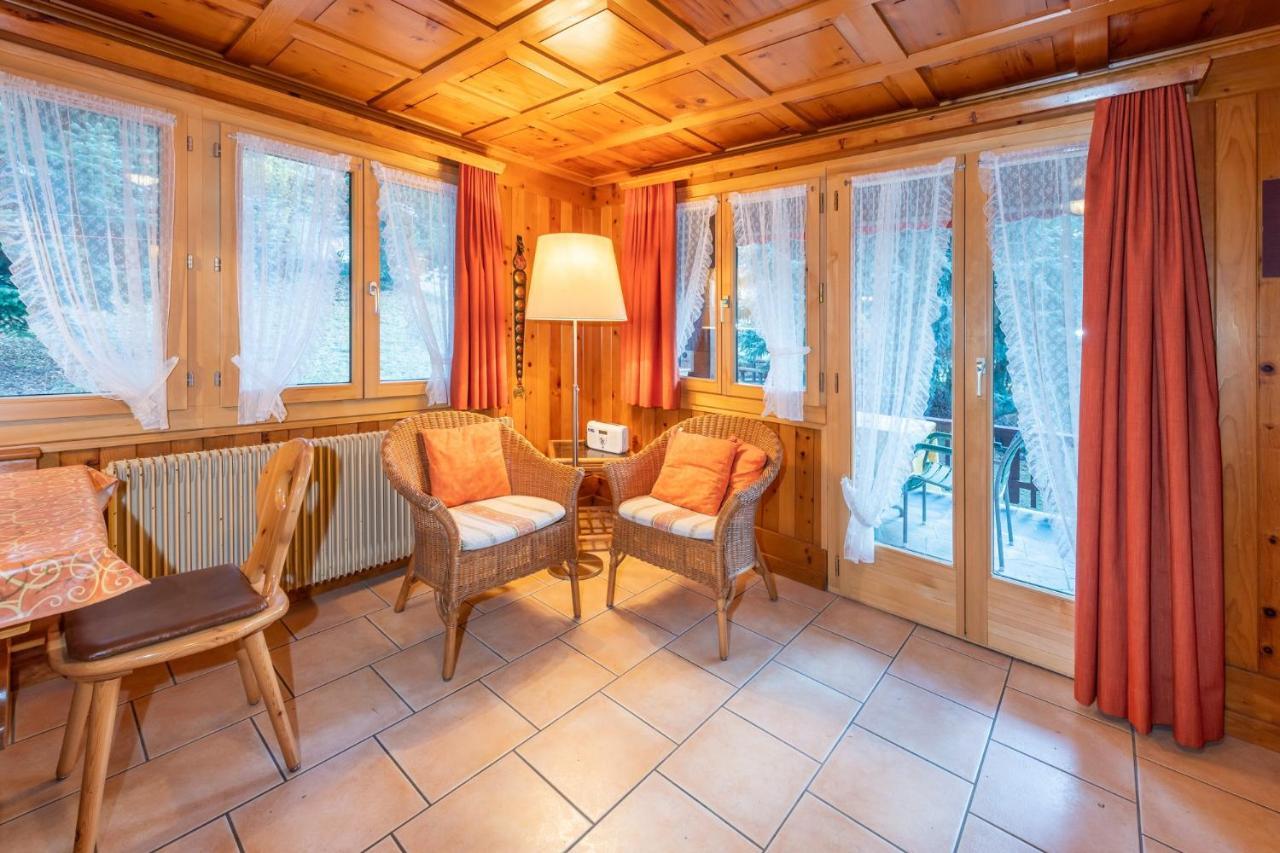 Chalet Bambi "Marchenhaft" Lägenhet Grächen Exteriör bild